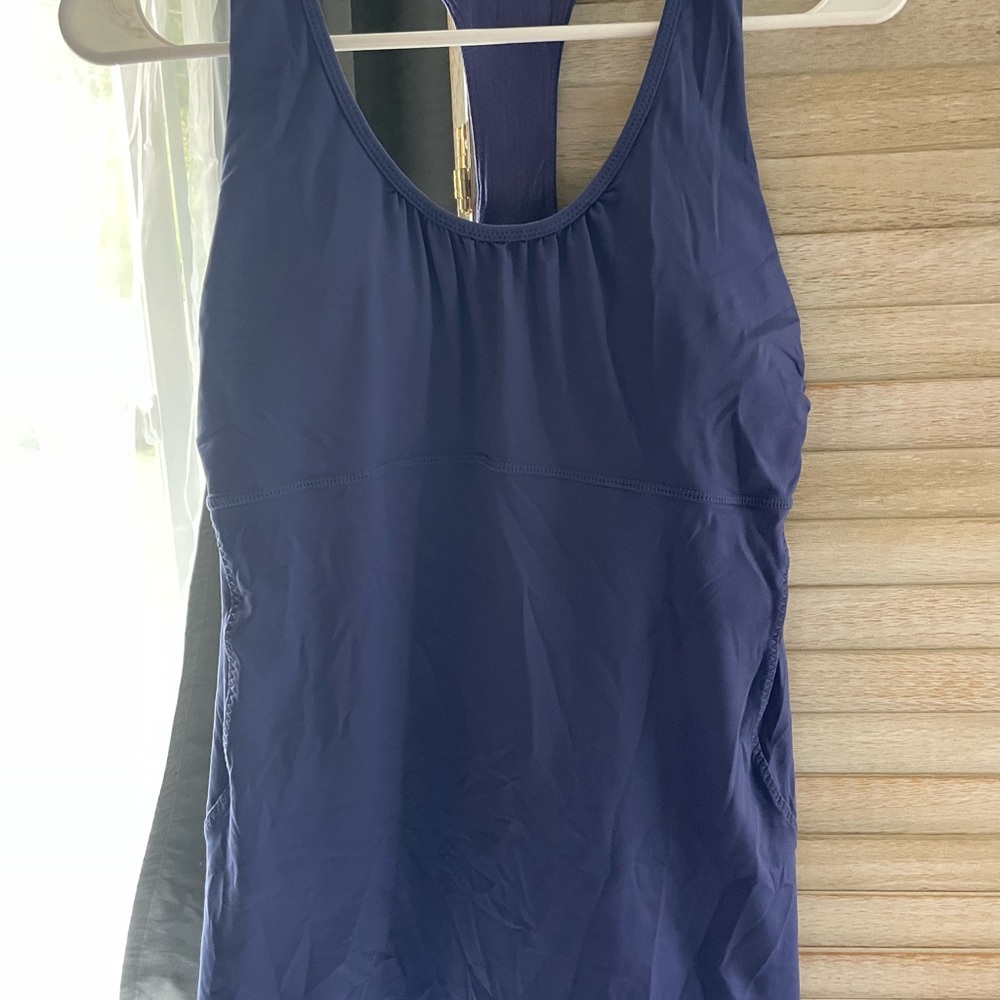 LULULEMON TANK TOP SIZE 10